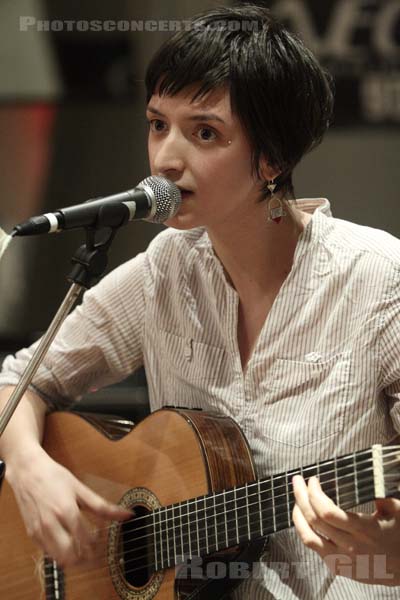 PAULINE CROZE - 2007-03-06 - PARIS - Studios Plus XXX - 